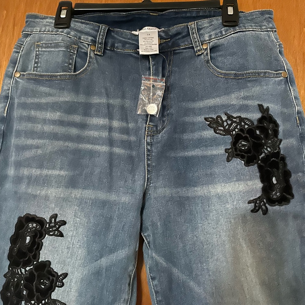 Massey's straight jeans With appliqués